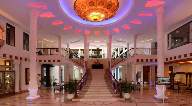 luxury 5 star hotel in Goa